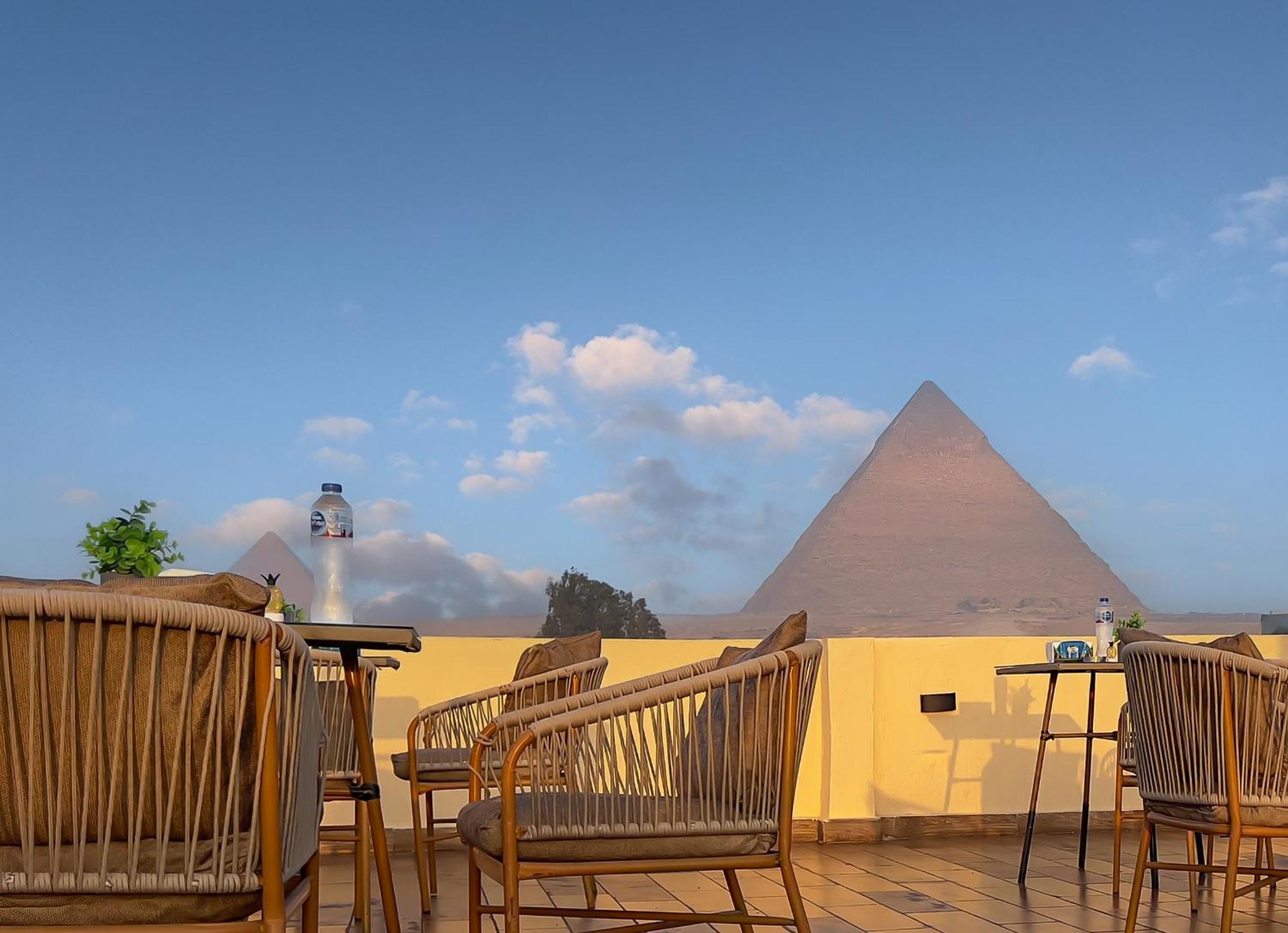 Pyramids Vista Inn Kafret el-Gabal Exteriör bild