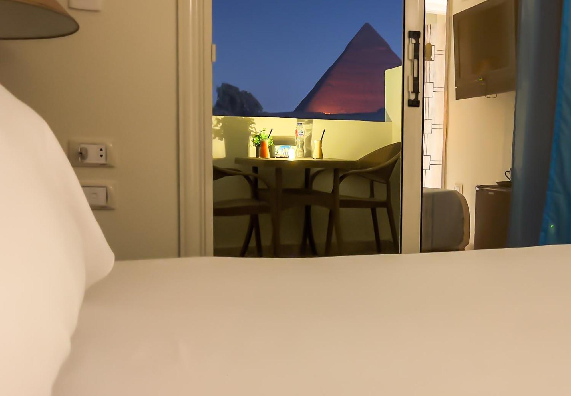 Pyramids Vista Inn Kafret el-Gabal Exteriör bild
