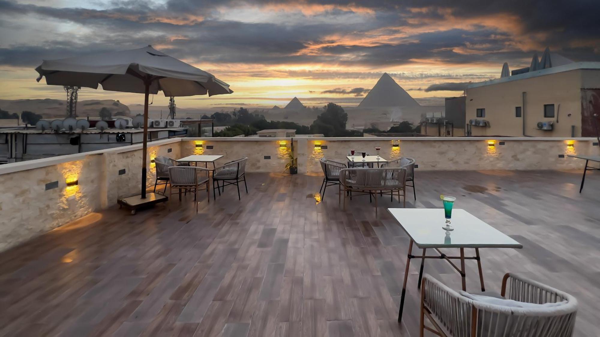 Pyramids Vista Inn Kafret el-Gabal Exteriör bild